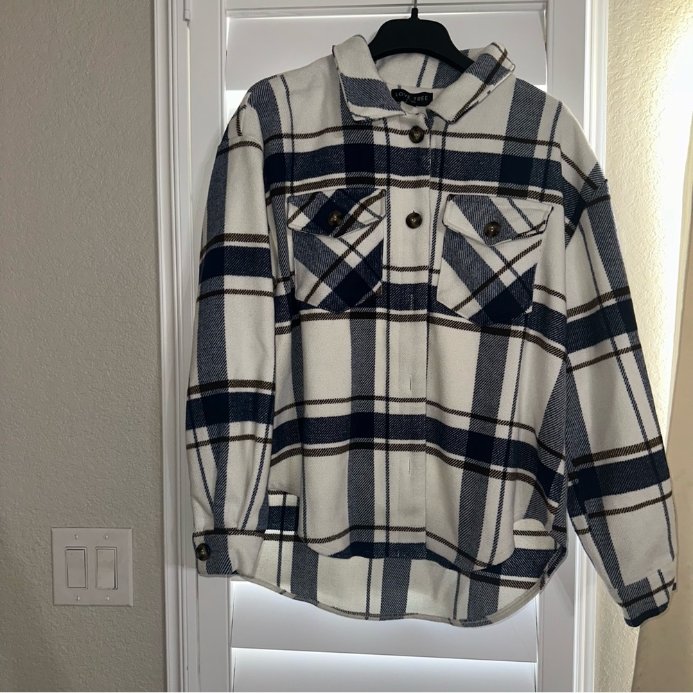 NWOT Women’s Flannel Size M